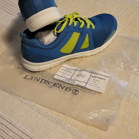 NWT YOUTH LANDS'END SNEAKERS 4 - Picture 5 of 11